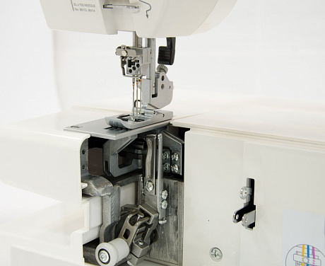 Janome Cover Pro 7000 CPS от магазина Promily в Нальчике